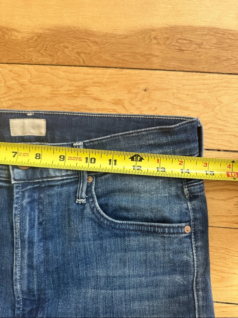 MOTHER High Waisted Rascal Slit Flip - Picture 11 of 13